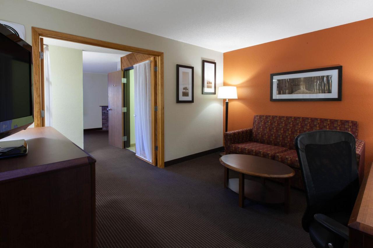 Americinn By Wyndham Iron River Ngoại thất bức ảnh